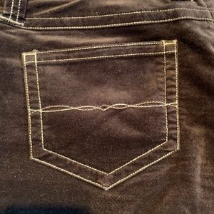 Telluride Clothing Co. Women’s Corduroy Jeans